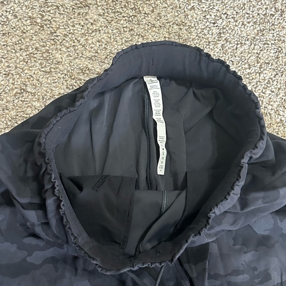 Lululemon Keep Moving Pant High-Rise Camo Deep Coal Multi Drawcord Size 6 Womens - Picture 9 of 10